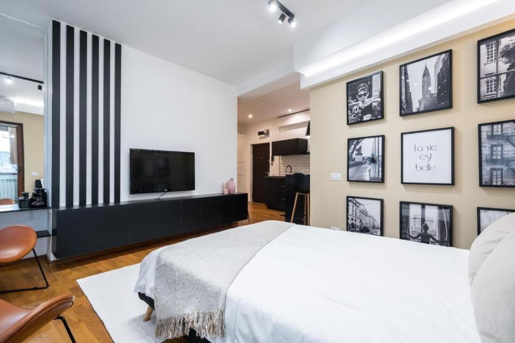 Wonderful Victorie Apartment Bukares Bagian luar foto