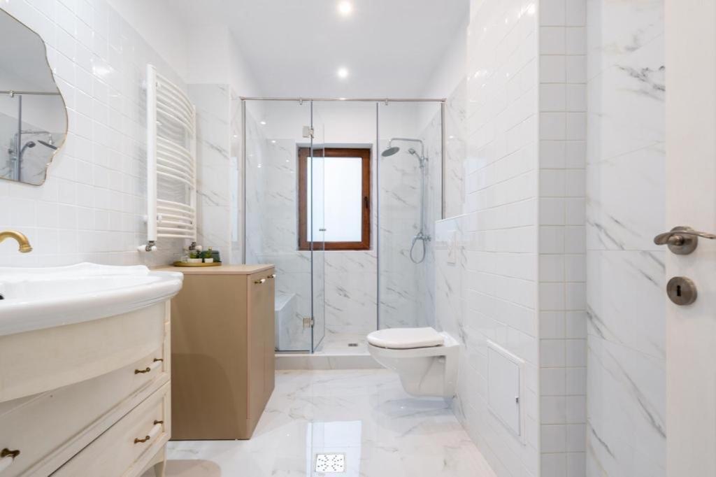 Wonderful Victorie Apartment Bukares Bagian luar foto